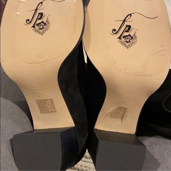 FREE PEOPLE BLACK SUEDE DAHLIASLOUCHY HIGH BOOTS W BUCKLE SIZE 6 - Picture 5 of 8